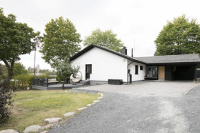 Modern villa in good location